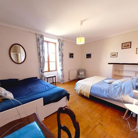 Au Pays De Jacquou : Chambre D'Hotes Et Table D'Hotes Fossemagne Εξωτερικό φωτογραφία