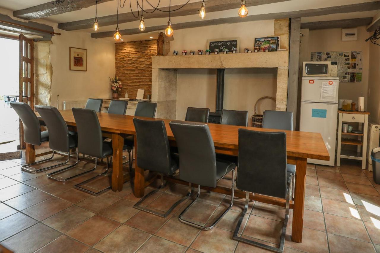 Au Pays De Jacquou : Chambre D'Hotes Et Table D'Hotes Fossemagne Εξωτερικό φωτογραφία