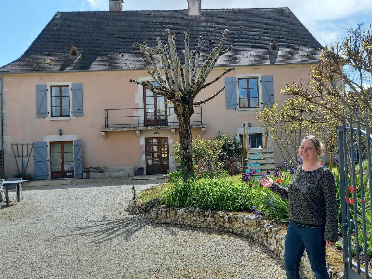 Au Pays De Jacquou : Chambre D'Hotes Et Table D'Hotes Fossemagne Εξωτερικό φωτογραφία